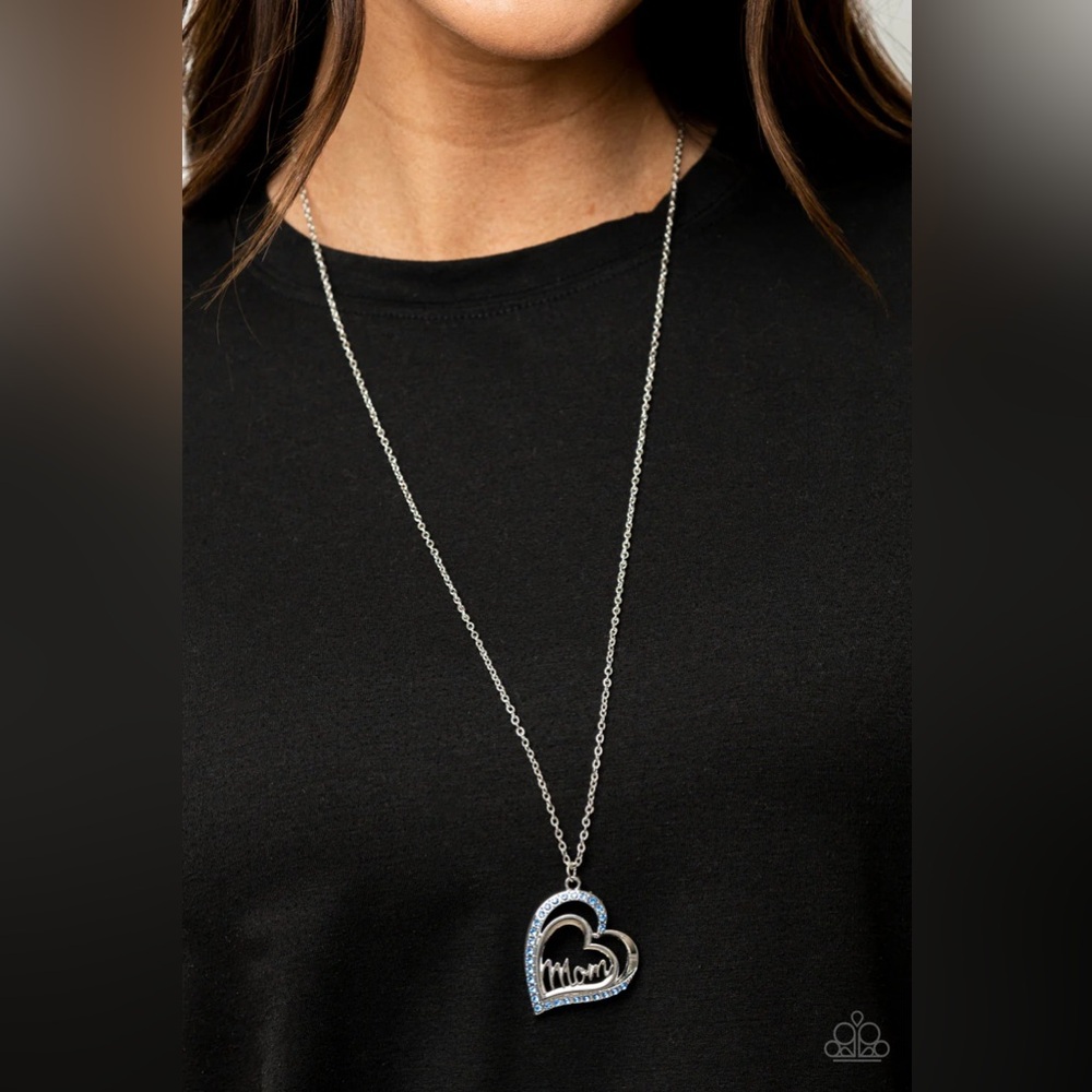 ❤️‍🔥5/$25❤️‍🔥 A Mothers Heart Blue Necklace